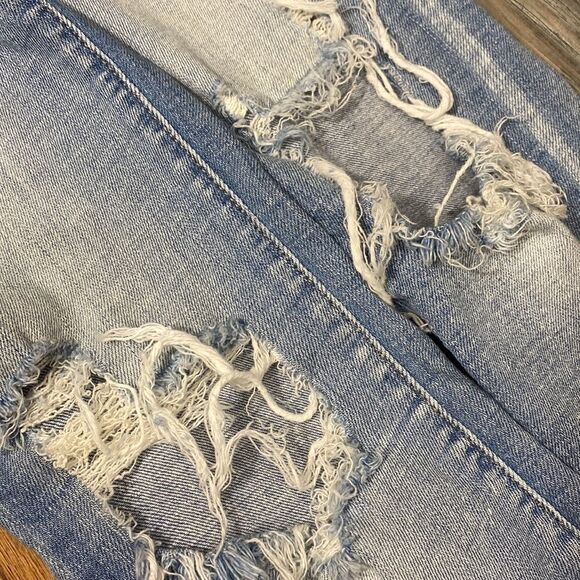 Sneak Peek Low-rise Distressed Skinny Jeans - Picture 8 of 9